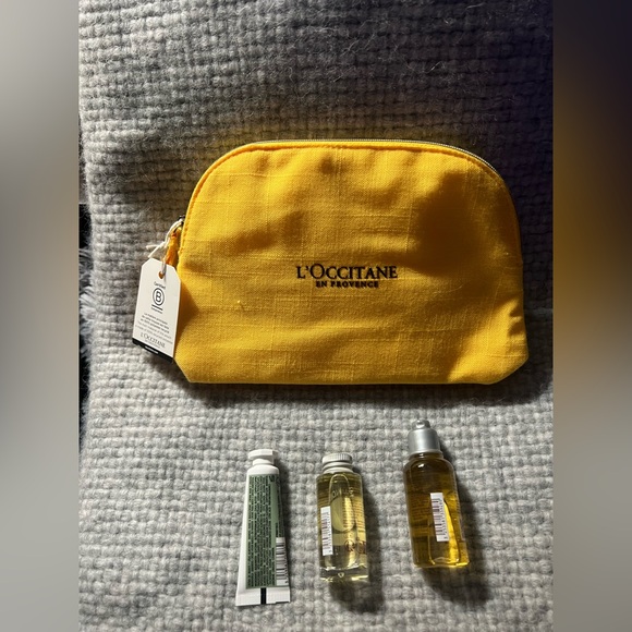 L’Occitane 4 Piece Gift Set - Picture 5 of 6